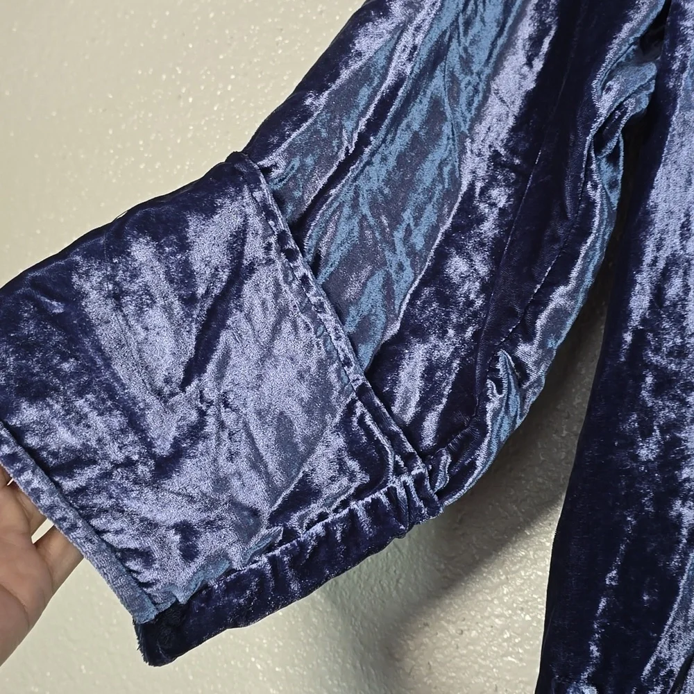 Harry Potter Pottery Barn Ravenclaw Velvet Blue Robe Size Large- XL - Picture 5 of 8